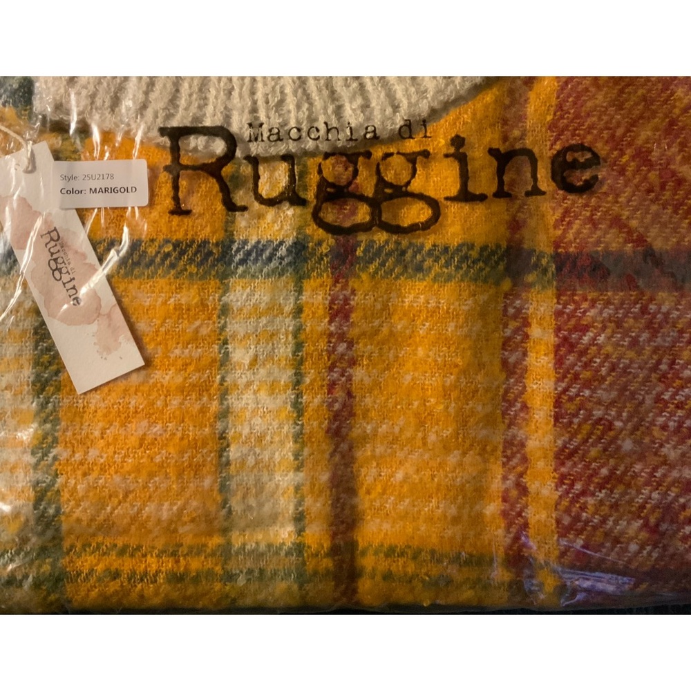 GORGEOUS RUGGINE TURTLENECK PONCHO - Picture 5 of 5
